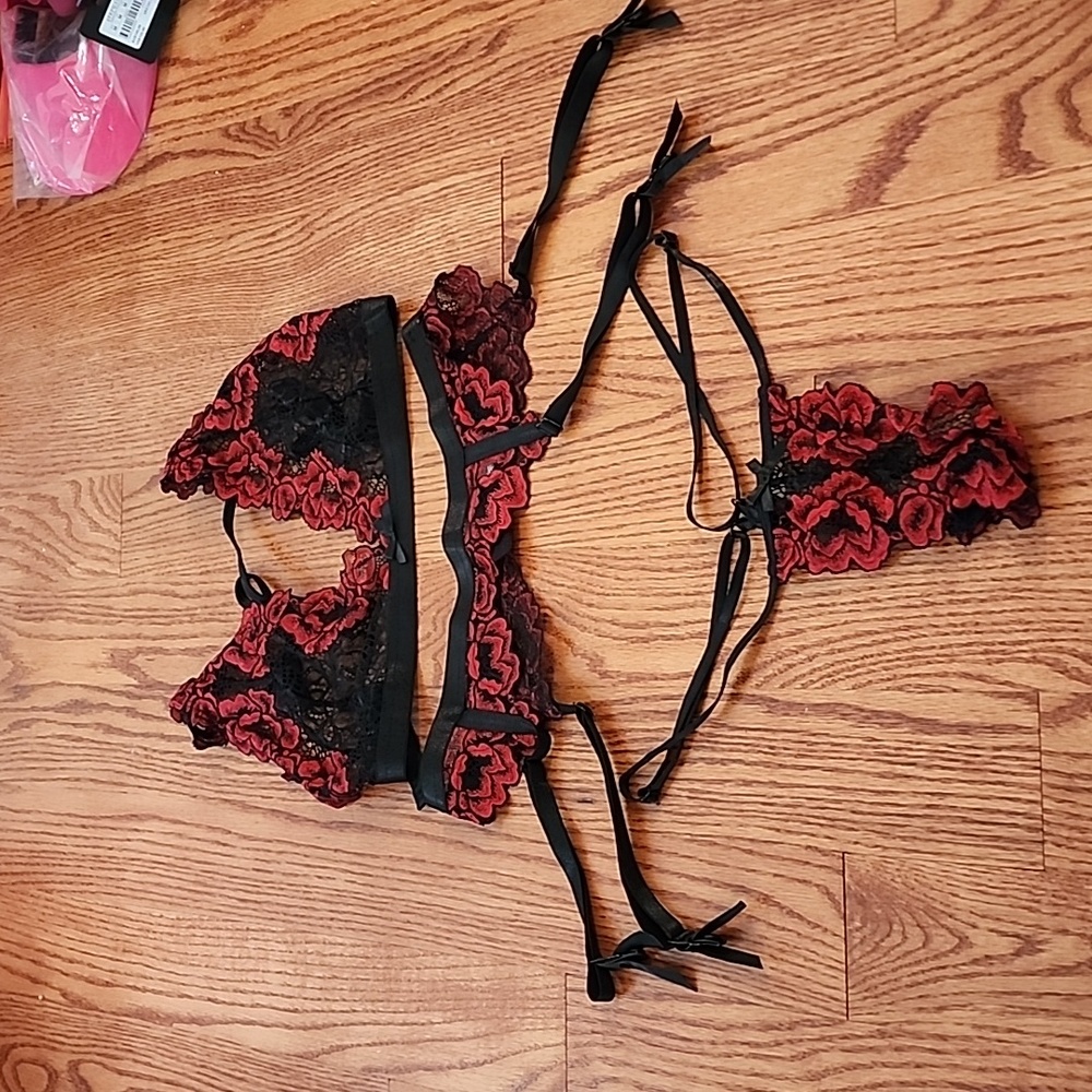 Coquette red & blk lace rose halter bra, garter and thong One size small/med.